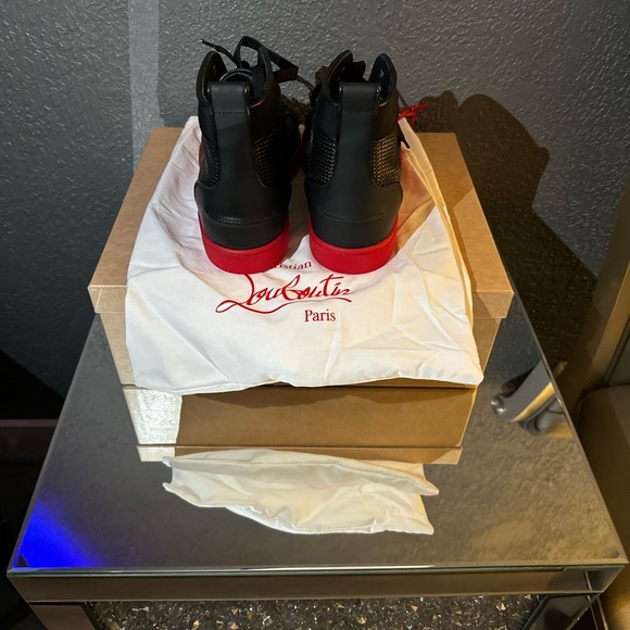 Like new Christian Louboutin Lou Spikes Orlato Flat - calf leather - Picture 6 of 7